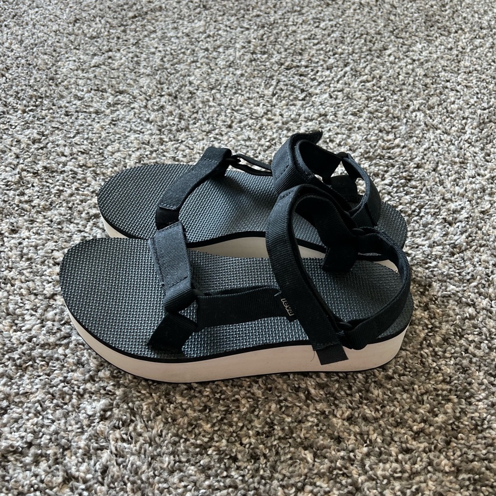 black teva platform sandals EVERYTHING MUST GO MAKE ME AN OFFER